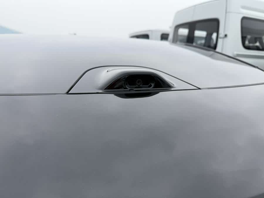 Avatr 06 2025 car image #14