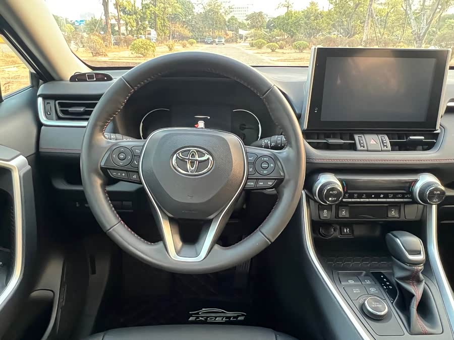 Toyota RAV4 Hybird E+ 2022 #14 Toyota RAV4 Hybird E+ 2022 صورة سيارة #14