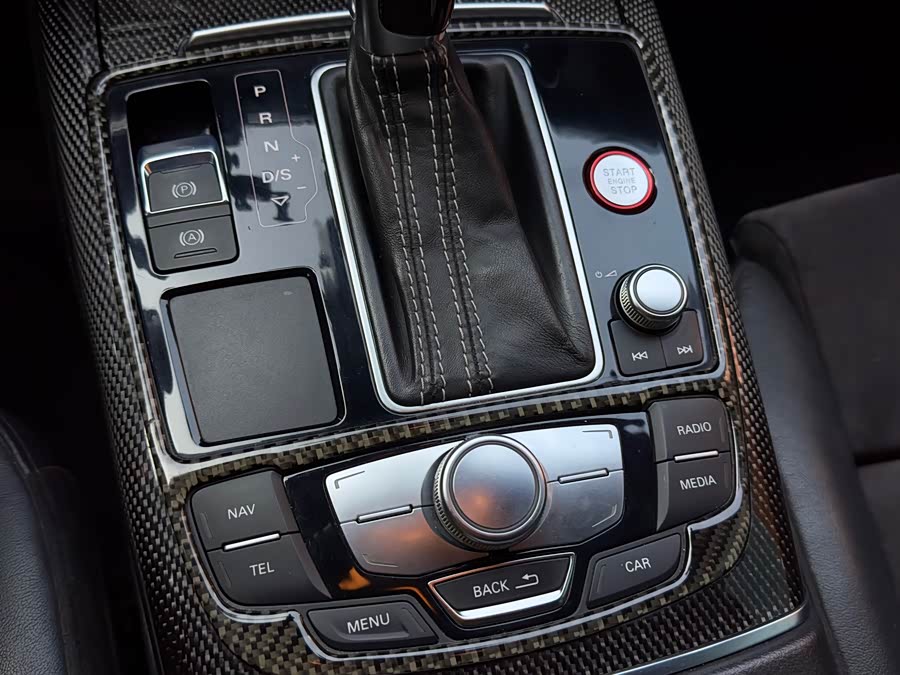 Audi S6 2013 car image #14