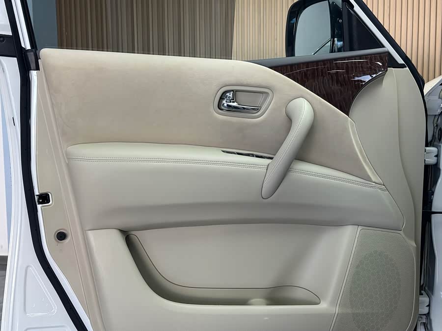 日产 途乐 2018 汽车图片 #14