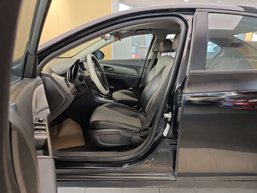 Chevrolet Cruze 2011 изображение автомобиля #14