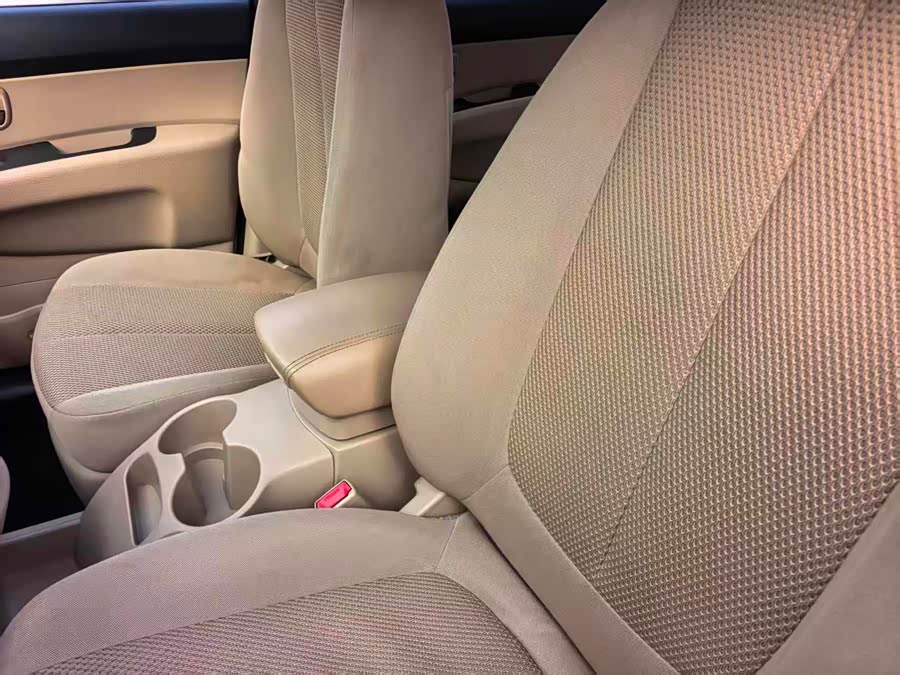 起亚 佳乐 2011 汽车图片 #14