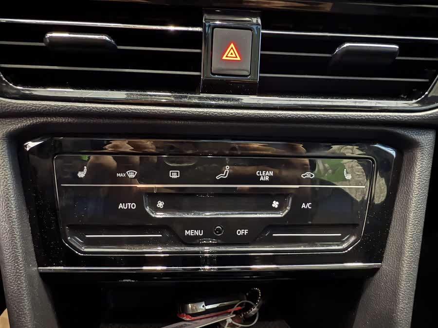 Volkswagen Tharu 2022 car image #14