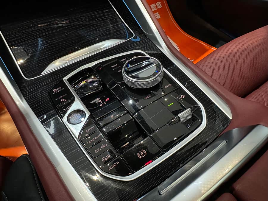 BMW X6 2024 car image #14