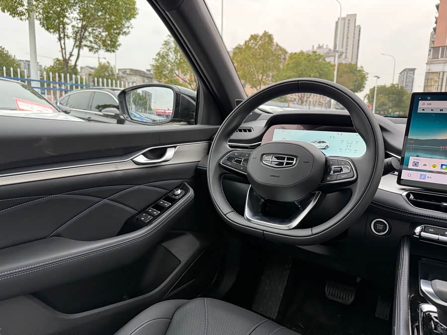 GEELY Preface 2025 #14 GEELY Preface 2025 car image #14