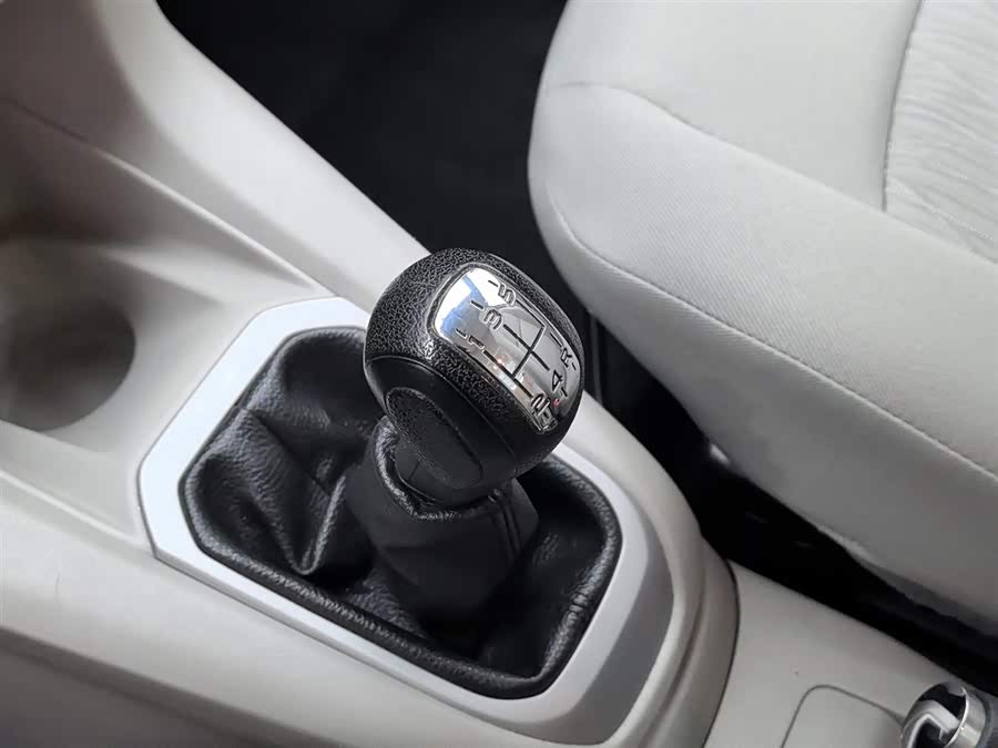 Citroen C-Elysée 2014 car image #14