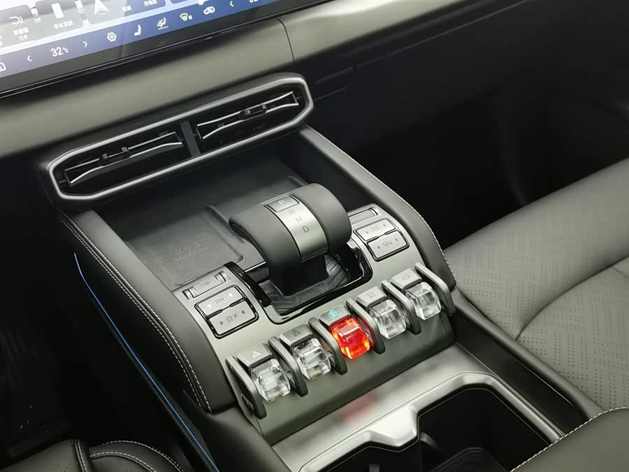 FangChengBao Tiger 3 2025 car image #14