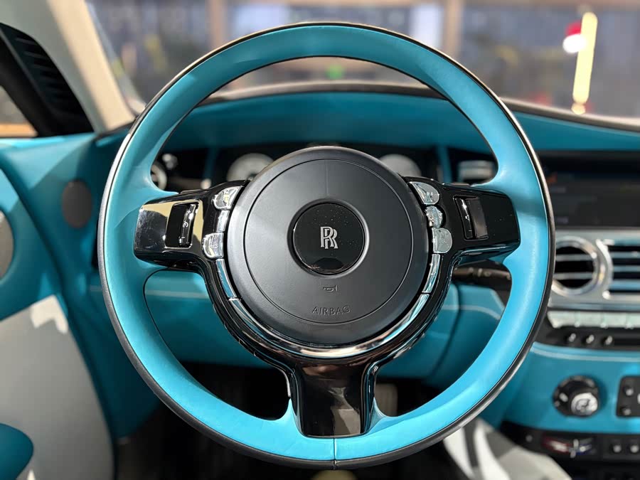 Denza Wraith 2020 car image #14