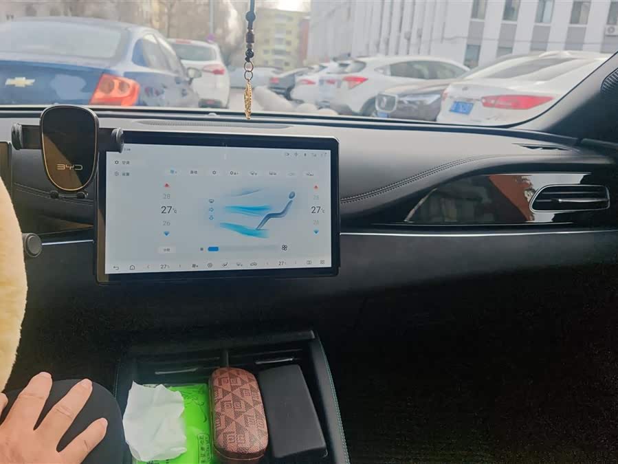 BYD Seal 06 DM-i 2025 immagine di auto #14