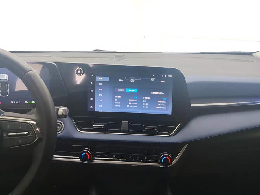 Chevrolet Equinox Plus 2024 #14 Chevrolet Equinox Plus 2024 car image #14