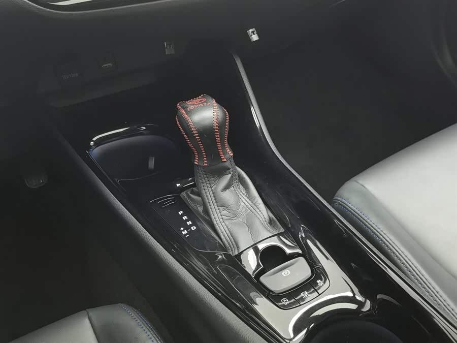 Toyota C-HR 2021 immagine di auto #14