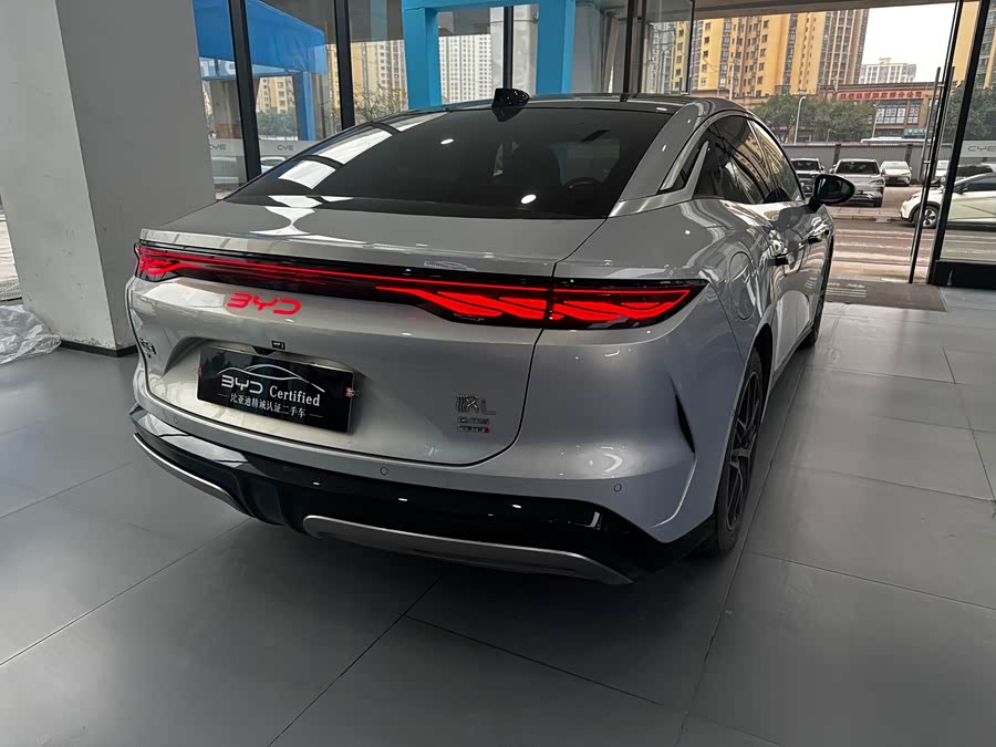 BYD HanL 2025 immagine di auto #14