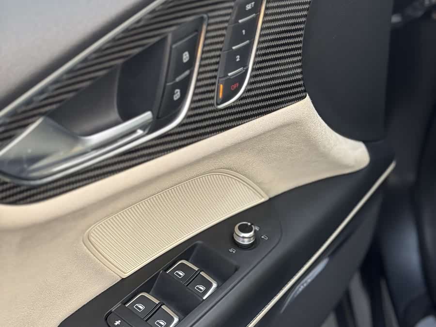 Audi RS 7 2019 car image #14