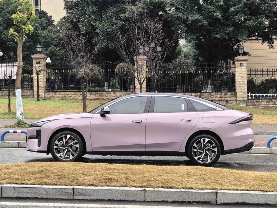 GEELY 2024 #14 GEELY 2024 car image #14