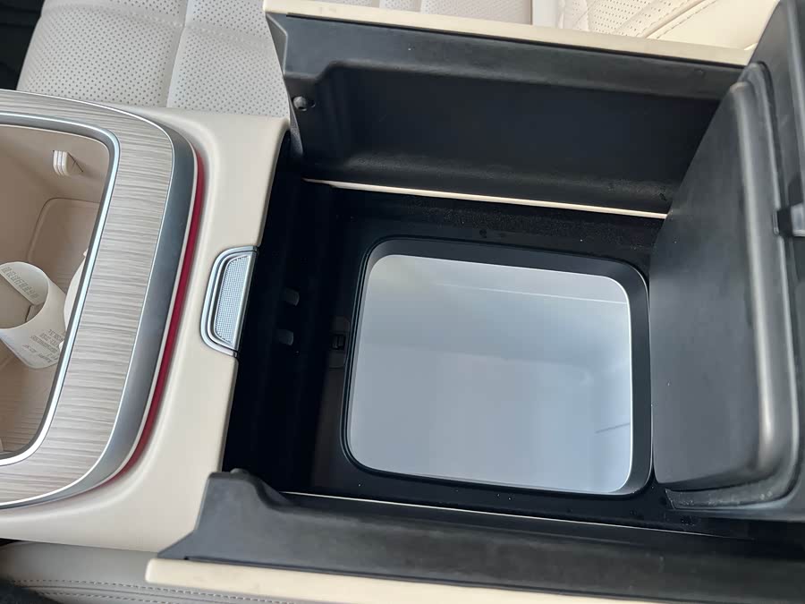 Deepal S09 2025 immagine di auto #14