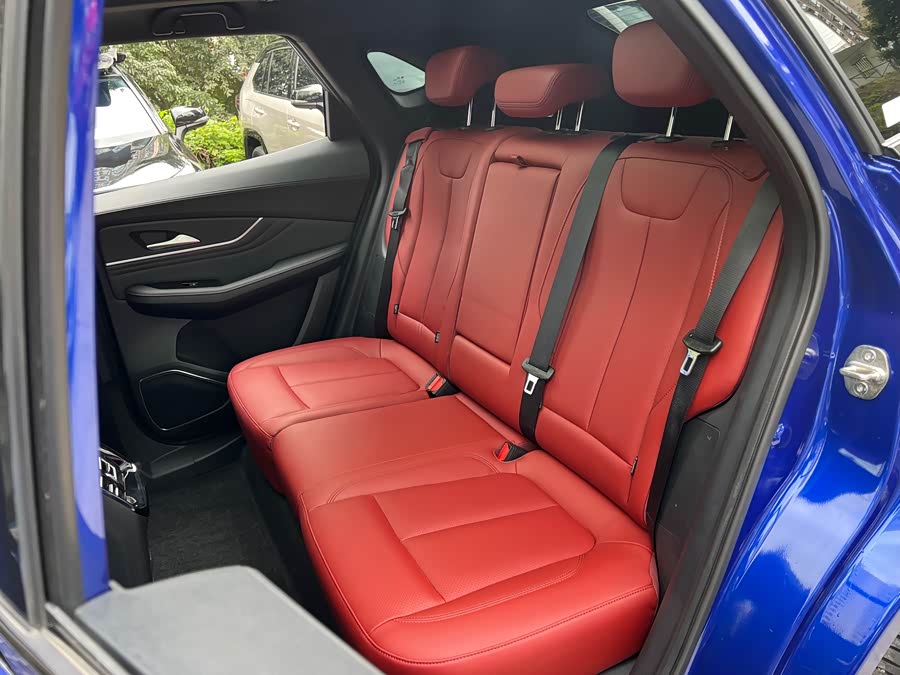 Forthing JOYEAR X6 2018 car image #14