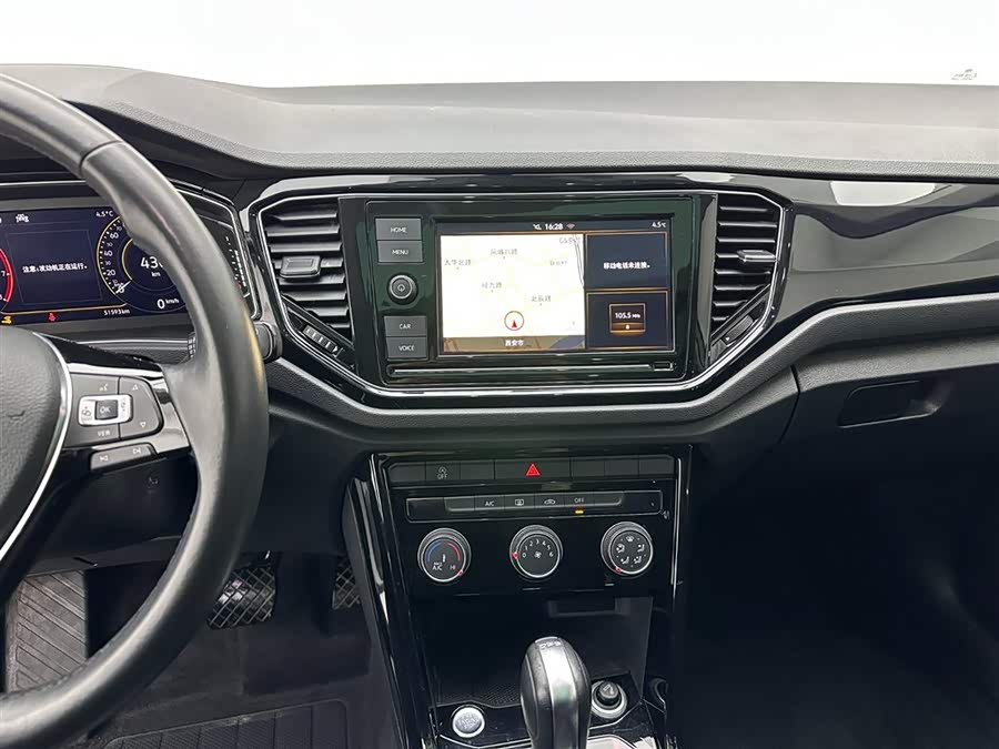 Volkswagen T-Roc 2020 car image #14