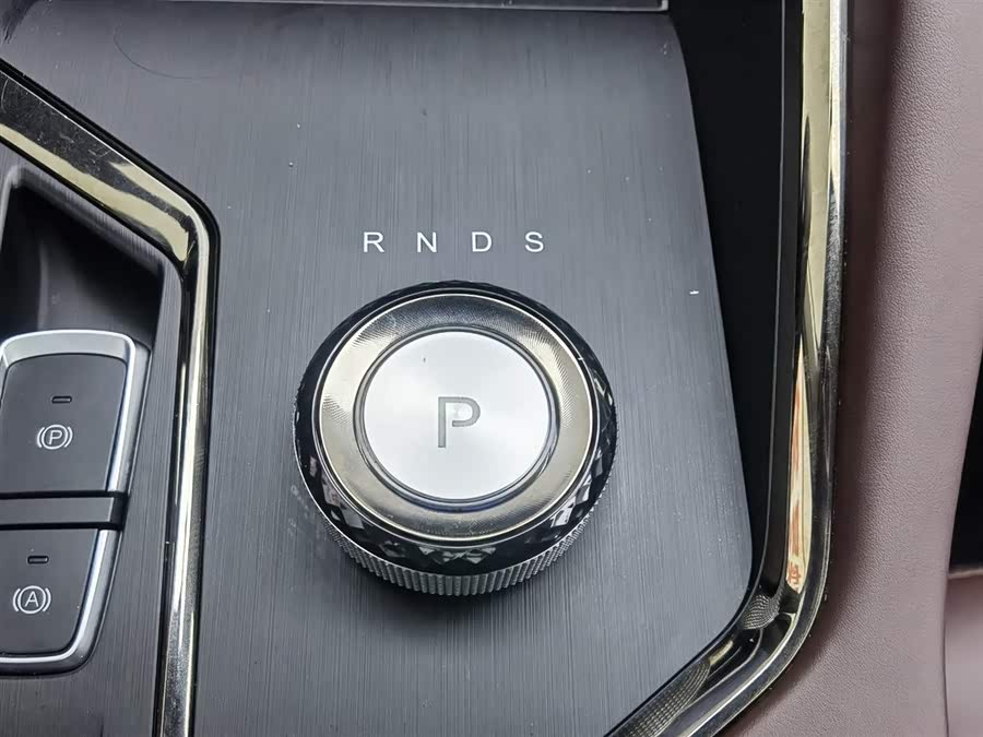 JAC X8 PLUS 2024 #14 JAC X8 PLUS 2024 car image #14