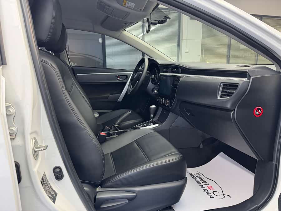 Toyota Corolla 2018 car image #14