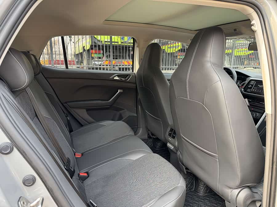 Volkswagen T-Cross 2020 car image #14