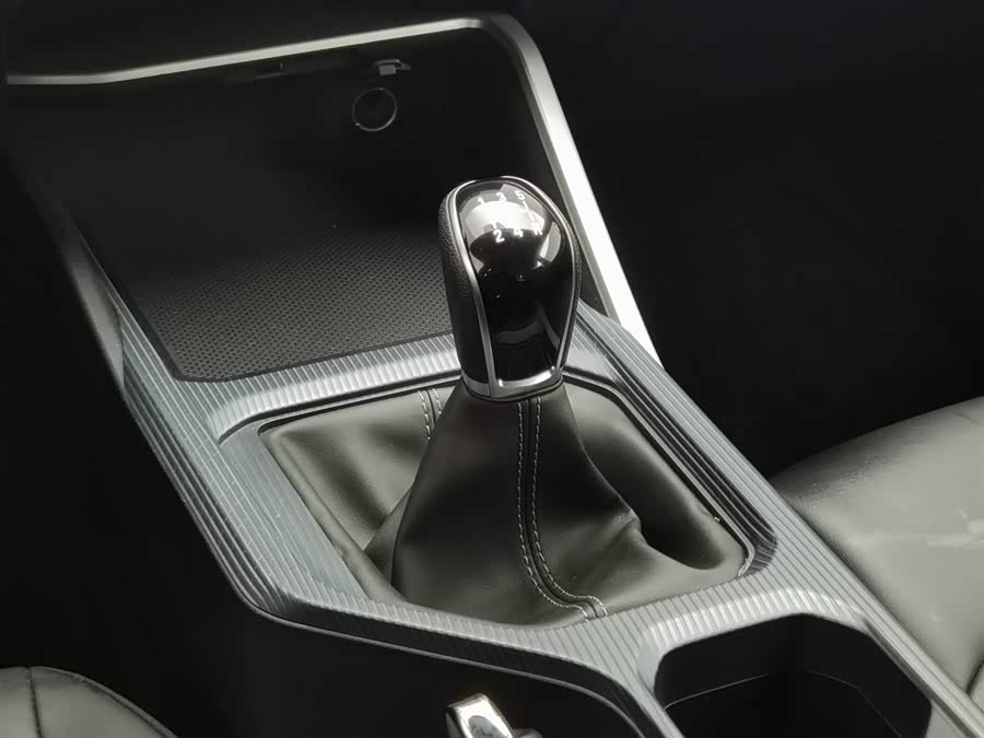GEELY Emgrand 2025 car image #14