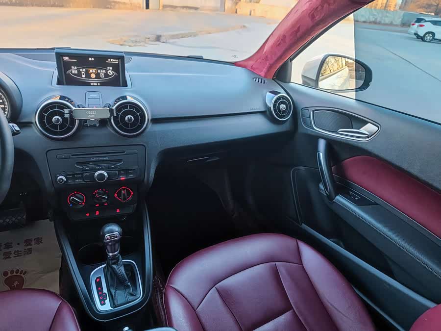 Audi A1 2014 car image #14