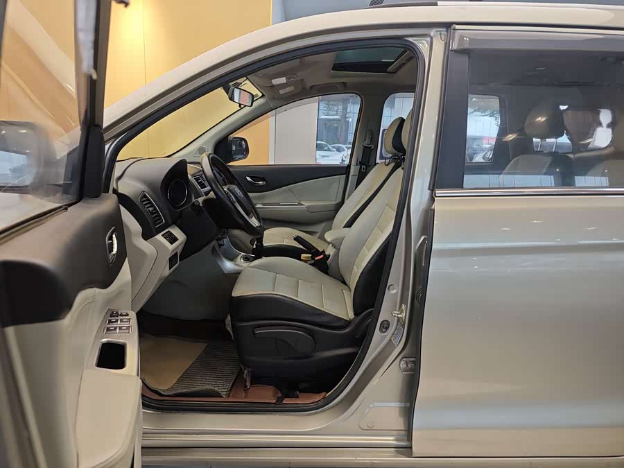 Forthing S500 2016 car image #14