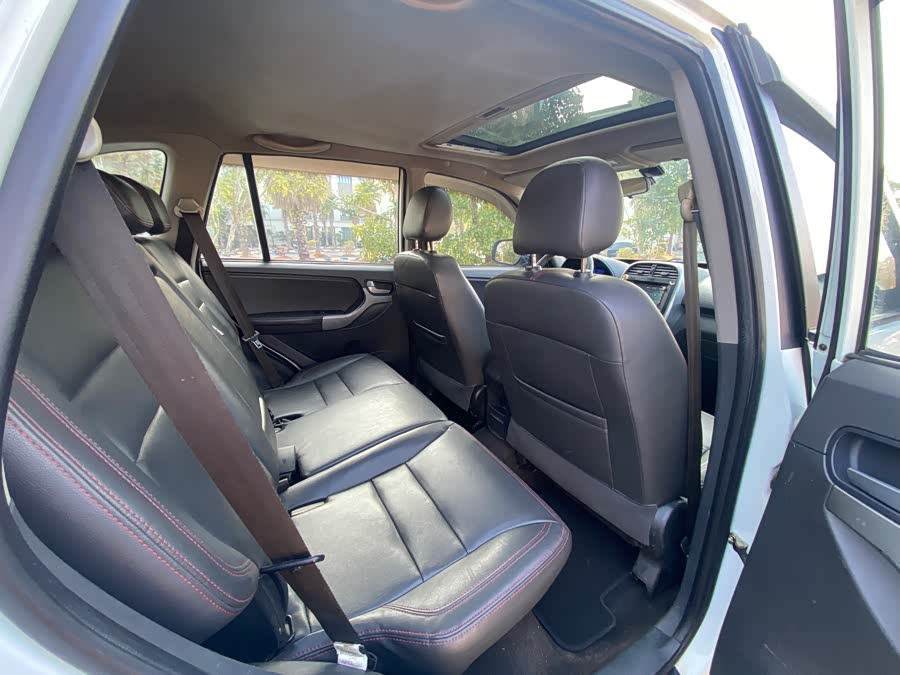 Chery Tiggo 3 2016 immagine di auto #14