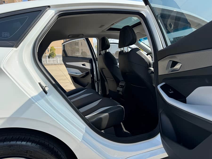 GEELY Binray 2025 #14 GEELY Binray 2025 immagine di auto #14