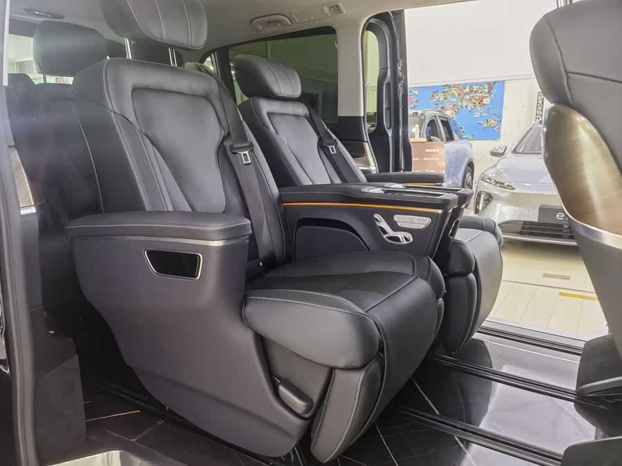 Mercedes-Benz V Class 2024 car image #14