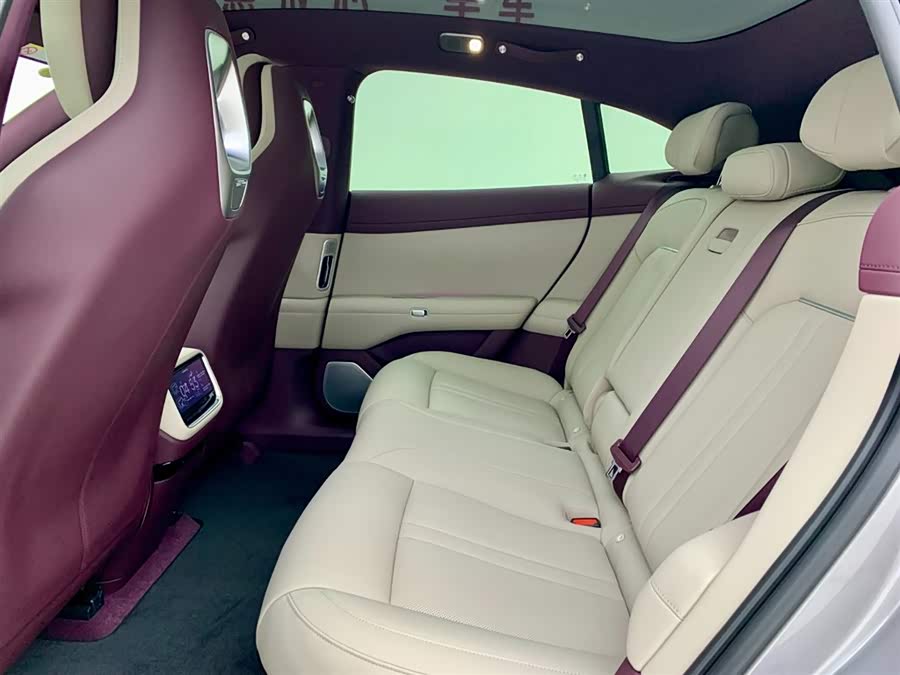 MI YU7 2025 car image #14