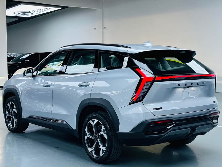 GEELY Boyue L 2025 car image #14