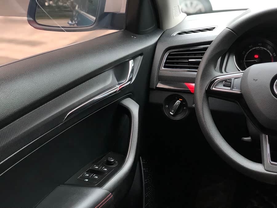 Skoda Kamiq 2020 صورة سيارة #14