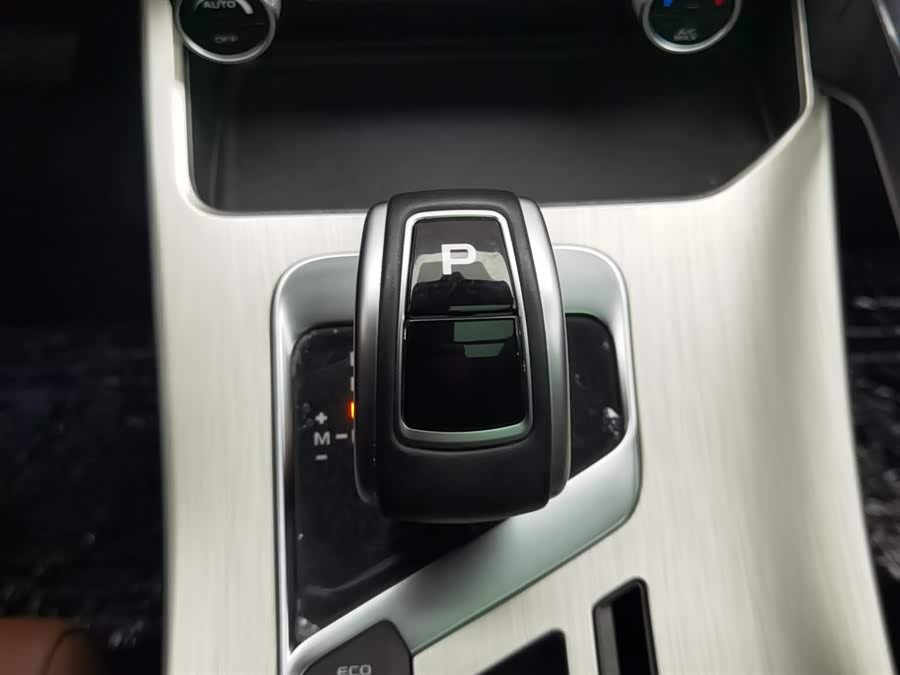 GEELY Coolray 2019 car image #14