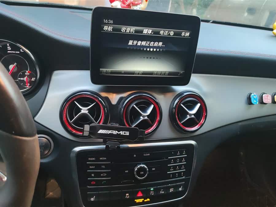 Mercedes-Benz GLA AMG 2017 car image #14