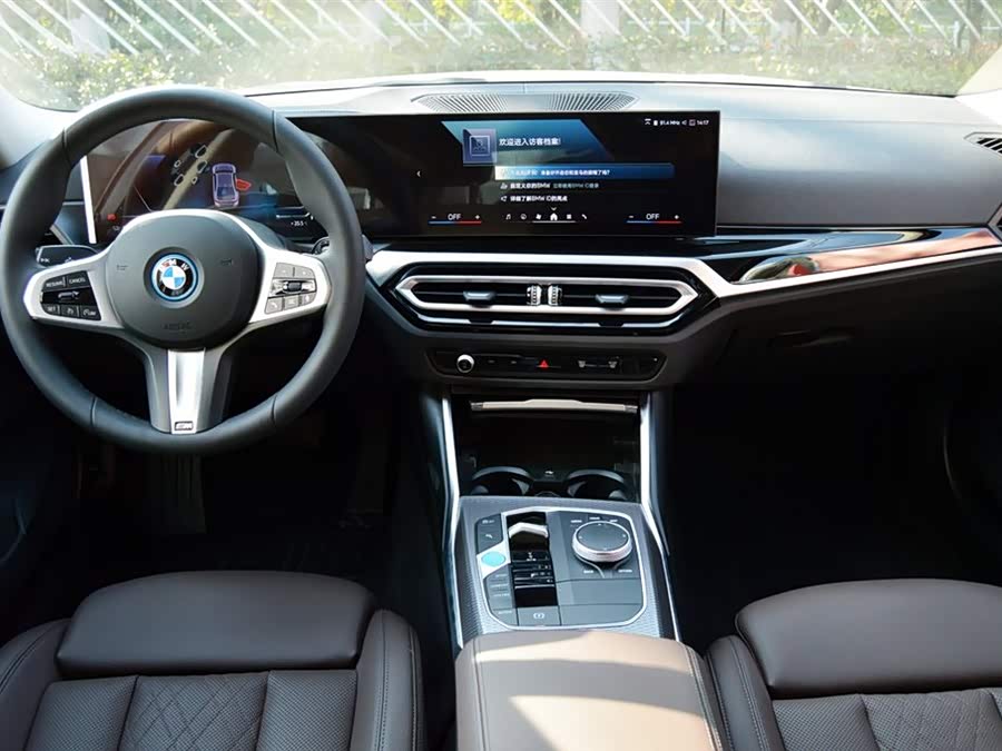 BMW i3 2026 #14 BMW i3 2026 car image #14