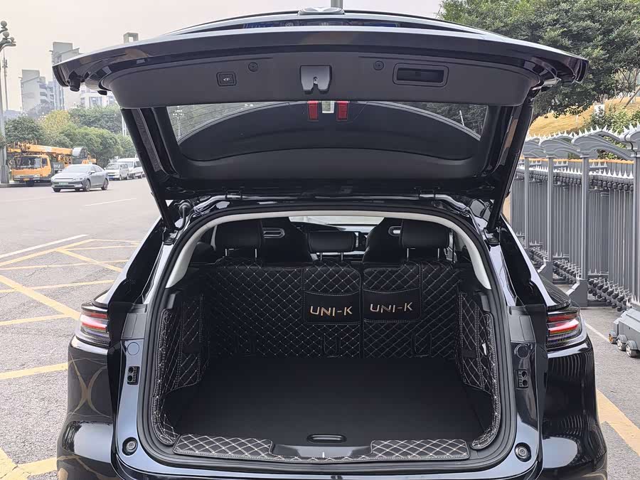 Changan UNI-K 2024 immagine di auto #14