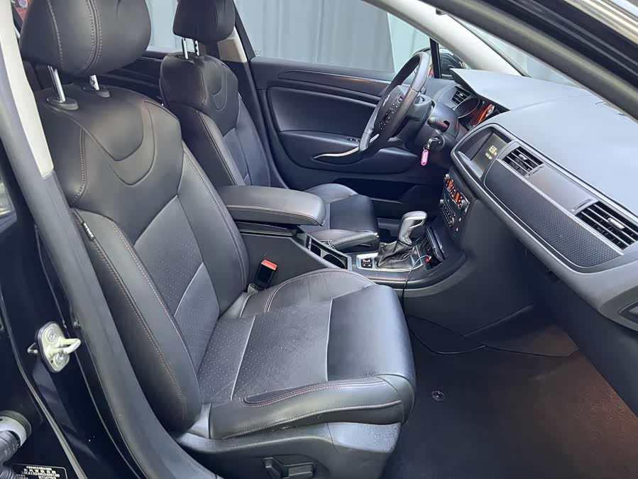 Citroen C5 2016 car image #14