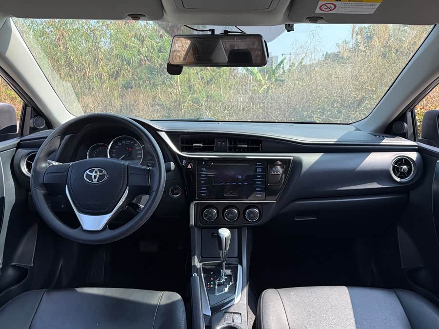 Toyota Corolla 2019 #14 Toyota Corolla 2019 car image #14