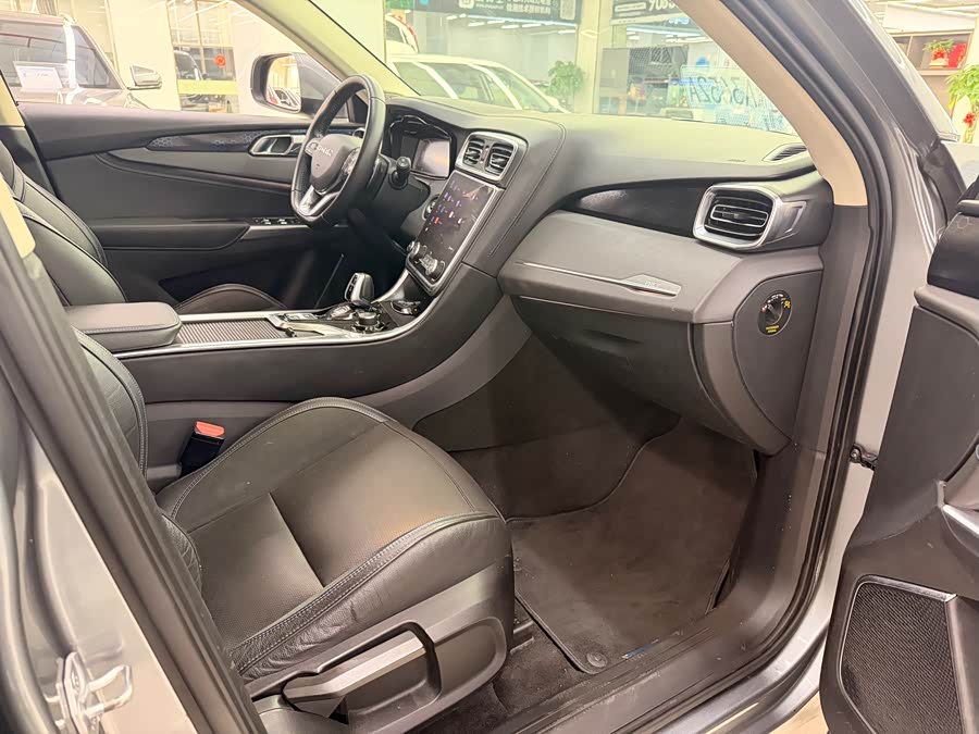 Lynk & Co 01 EM-P 2018 car image #14