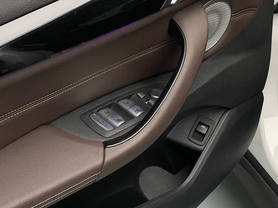 BMW X1 2021 car image #14