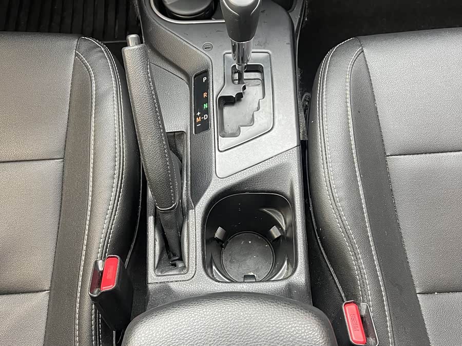 Toyota RAV4 2019 #14 Toyota RAV4 2019 car image #14