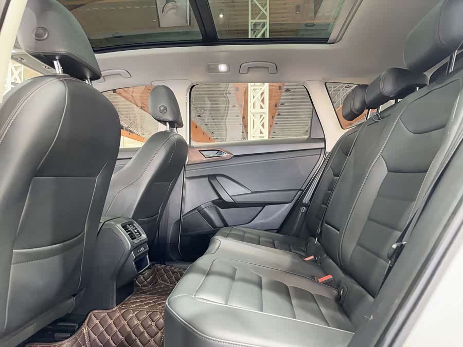 Volkswagen Tharu 2021 immagine di auto #14