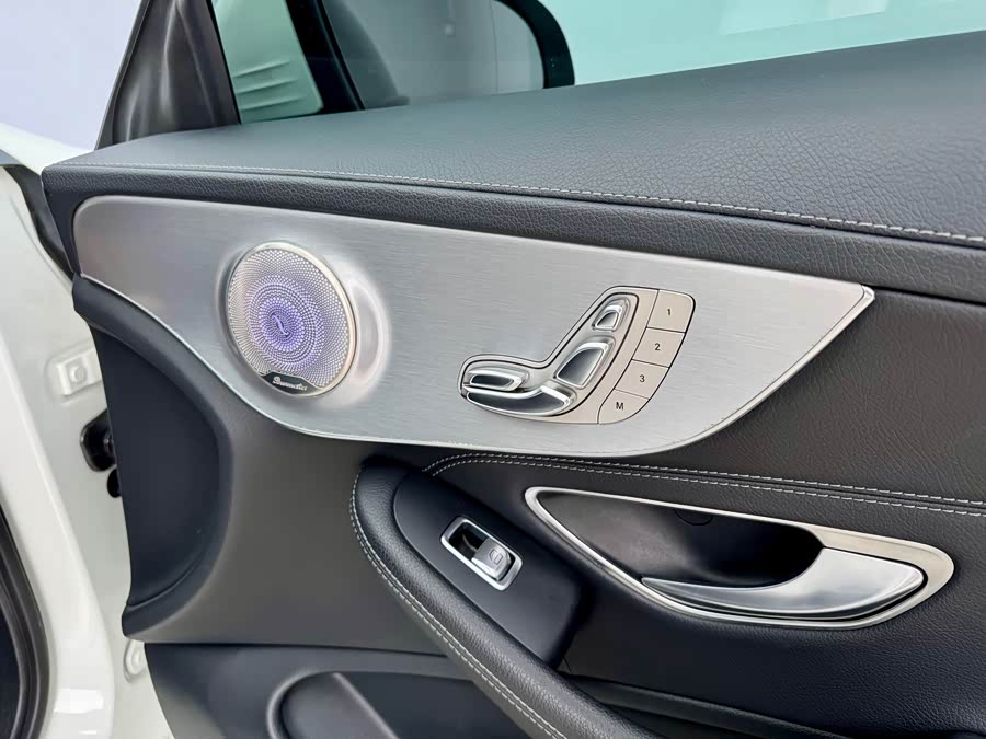 Mercedes-Benz C Class (Imported) 2019 #14 Mercedes-Benz C Class (Imported) 2019 car image #14