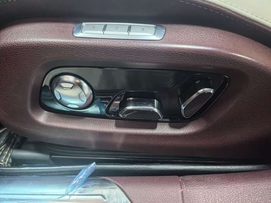 HongQi H9 2022 car image #14