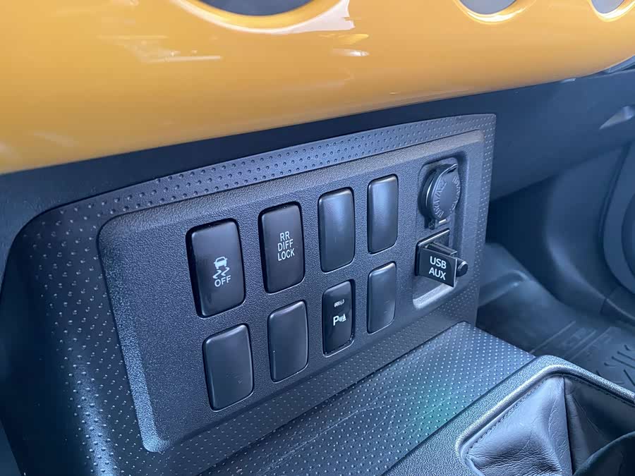 Toyota FJ Cruiser 2019 car image #14