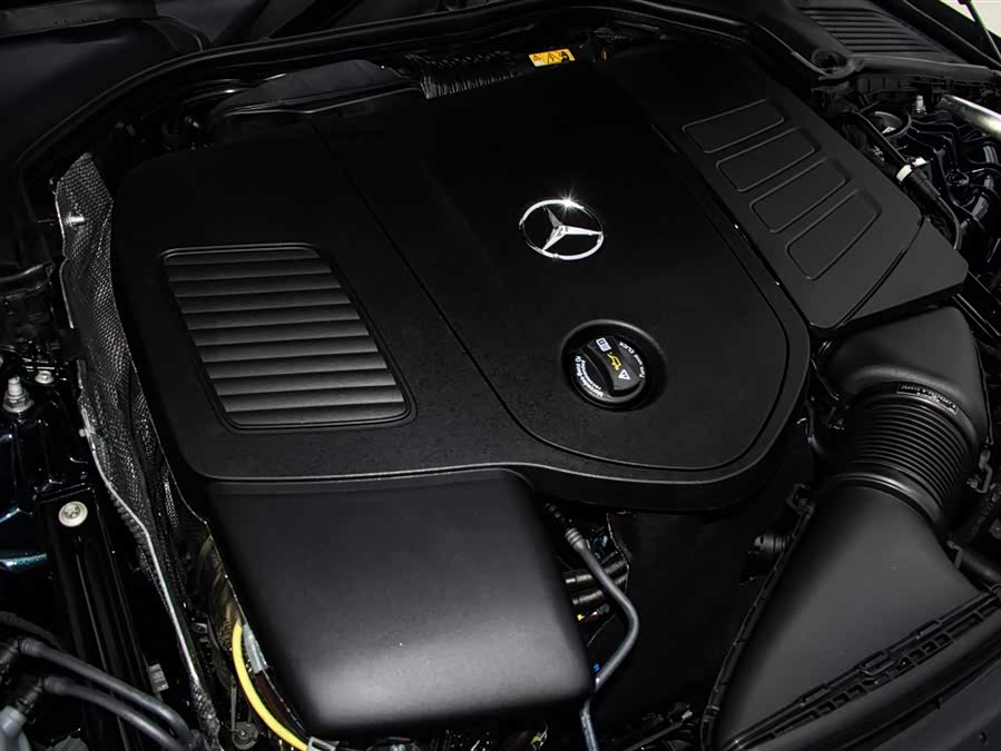 Mercedes-Benz C Class 2025 car image #14