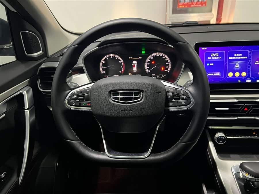 GEELY Coolray 2021 #14 GEELY Coolray 2021 car image #14