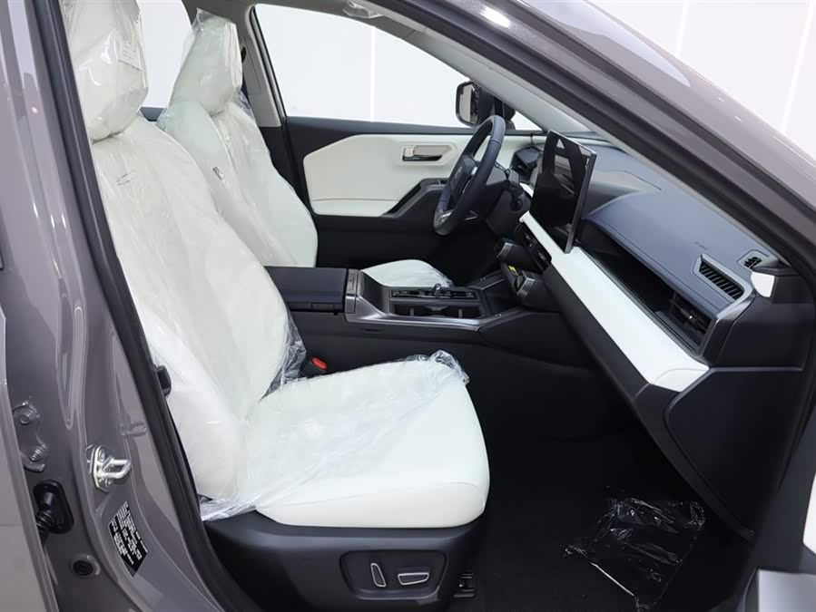 Toyota RAV4 2026 car image #14