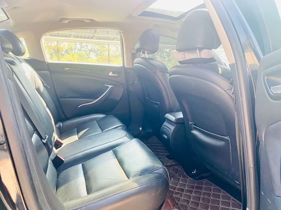 Citroen C5 2014 immagine di auto #14